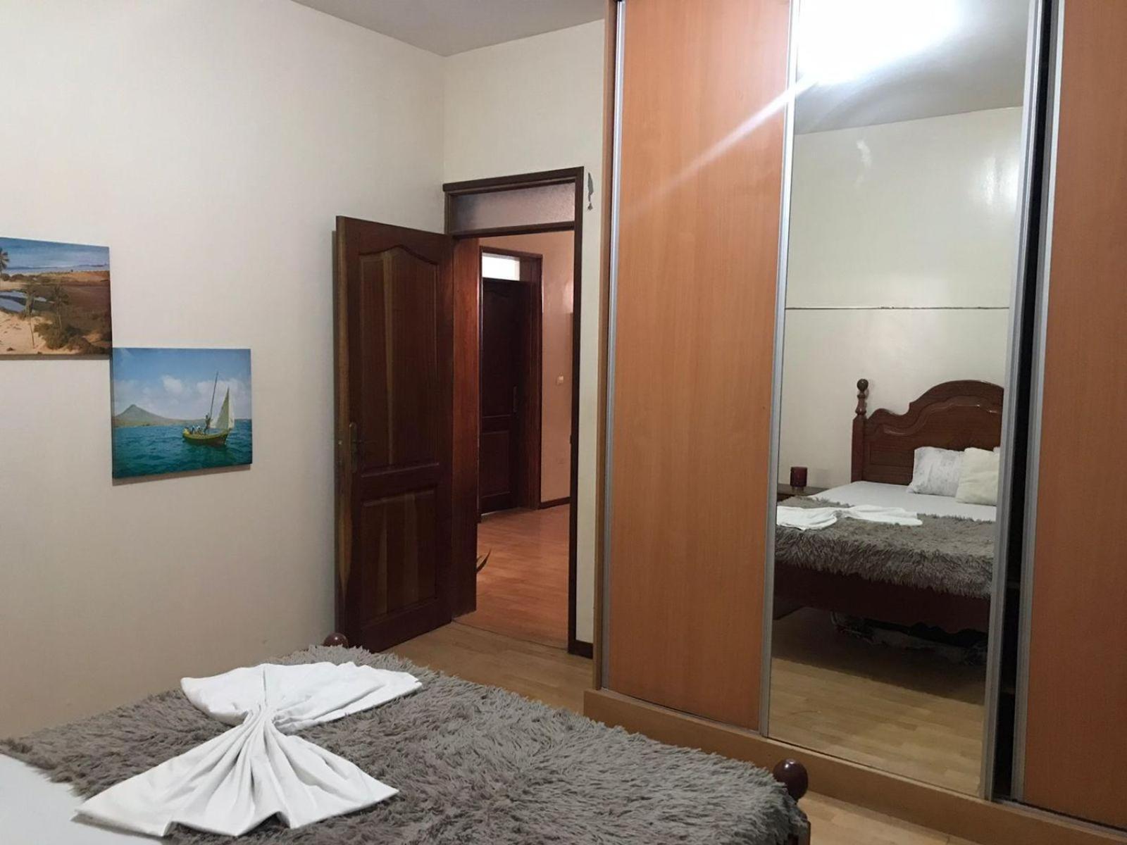 Tarrafal House Buitenkant foto